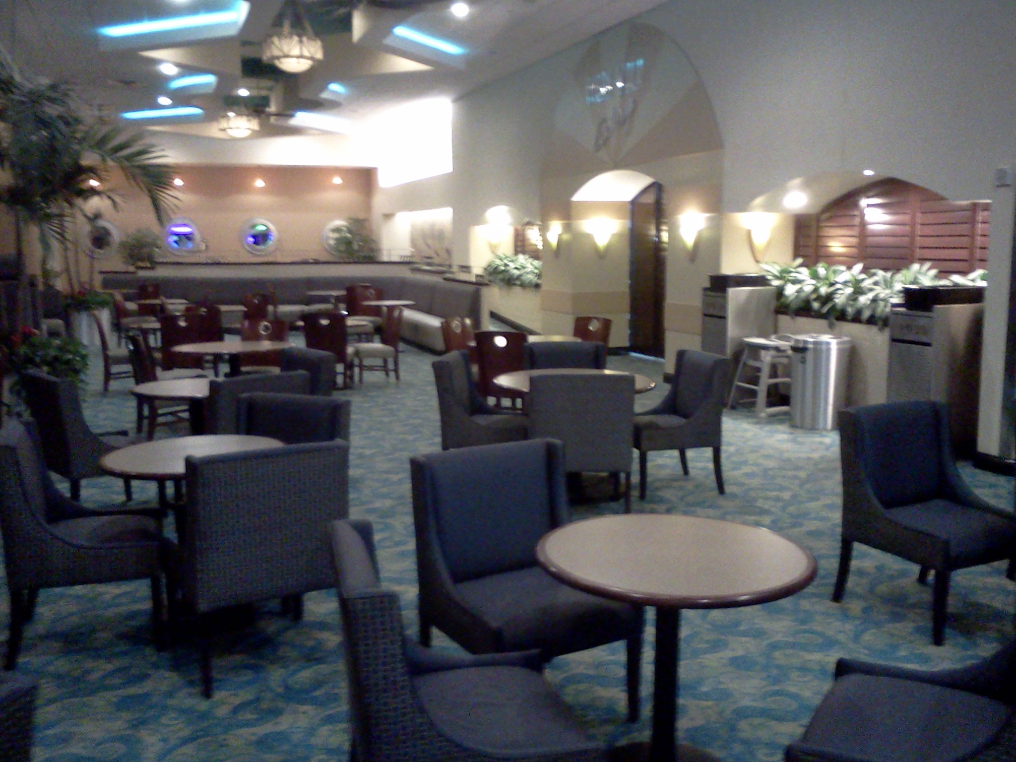 Ocean Walk Lobby Bar Cafe - You Just Can't Get Any Closer
